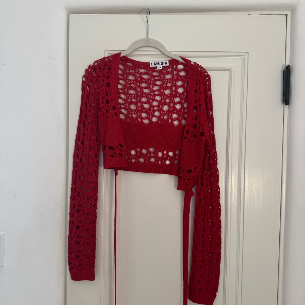 I am Gia wrap tie top